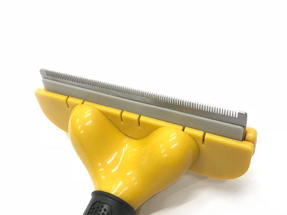 Deshedding Pet Brush for Grooming